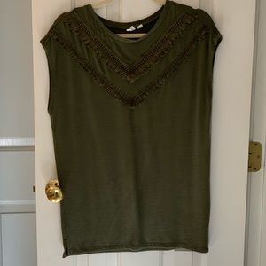 Gap olive green top